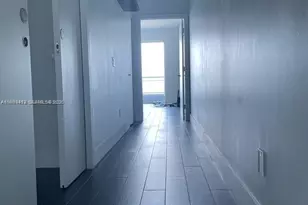 60 SW 13th St, Miami, FL 33130 - Photo 11