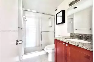 400 Kings Point Dr, Sunny Isles Beach, FL 33160 - Photo 13