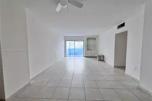 400 Kings Point Dr, Sunny Isles Beach, FL 33160 - Photo 3