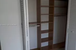 400 Kings Point Dr, Sunny Isles Beach, FL 33160 - Photo 9