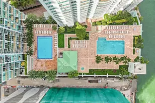 41 SE 5th St, Miami, FL 33131 - Photo 33