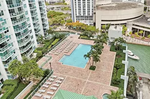 41 SE 5th St, Miami, FL 33131 - Photo 31