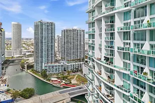 41 SE 5th St, Miami, FL 33131 - Photo 27