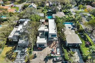 820 NE 111th St, Biscayne Park, FL 33161 - Photo 15