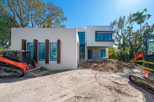 820 NE 111th St, Biscayne Park, FL 33161 - Photo 17