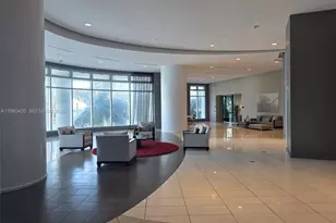 300 S Biscayne Blvd, Miami, FL 33131 - Photo 13