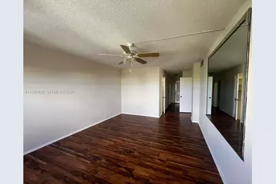 800 NE 195th St #501, Miami, FL 33179 - Photo 13