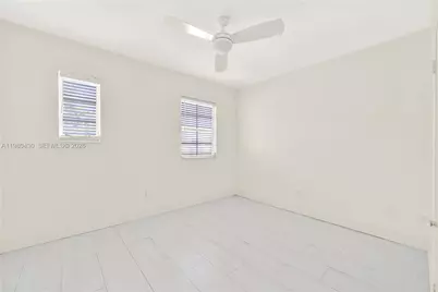 610 8th St #102, Miami Beach, FL 33139 - Photo 19