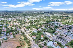 2415 Pierce St, Hollywood, FL 33020 - Photo 11