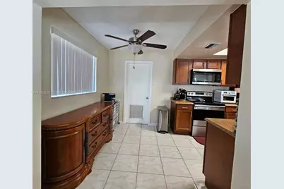 4613 NW 30th Ter, Tamarac, FL 33309 - Photo 5