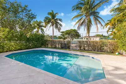 1651 NE 196th St, Miami, FL 33179 - Photo 23