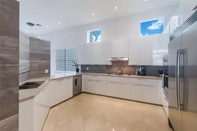 1651 NE 196th St, Miami, FL 33179 - Photo 11