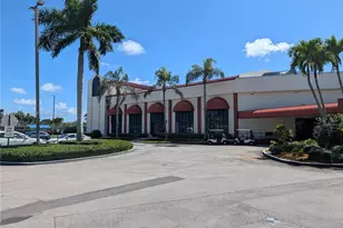 9200 N Hollybrook Lake Dr, Pembroke Pines, FL 33025 - Photo 43