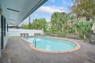 2805 E Lexington Dr, Miramar, FL 33025 - Photo 35