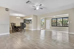 2805 E Lexington Dr, Miramar, FL 33025 - Photo 5