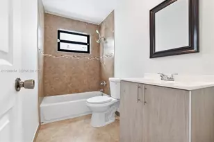 2805 E Lexington Dr, Miramar, FL 33025 - Photo 21