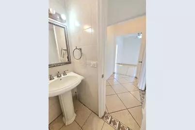 7501 Byron Ave #1A, Miami Beach, FL 33141 - Photo 13