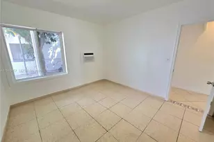 7501 Byron Ave, Miami Beach, FL 33141 - Photo 19