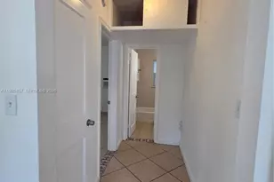 7501 Byron Ave, Miami Beach, FL 33141 - Photo 11