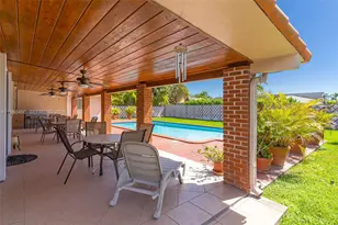 9310 SW 20th St, Miami, FL 33165 - Photo 27