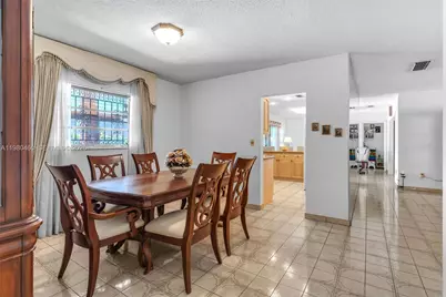 9310 SW 20th St, Miami, FL 33165 - Photo 9