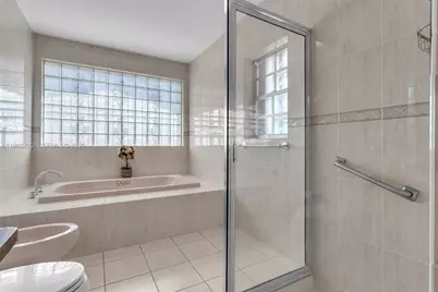 9310 SW 20th St, Miami, FL 33165 - Photo 23