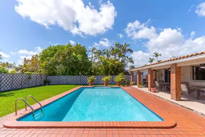 9310 SW 20th St, Miami, FL 33165 - Photo 31