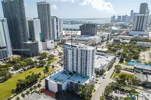 275 NE 18th St, Miami, FL 33132 - Photo 3