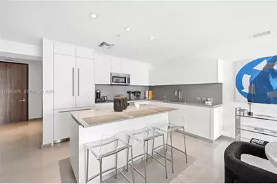 88 SW 7th St #1010, Miami, FL 33130 - Photo 9