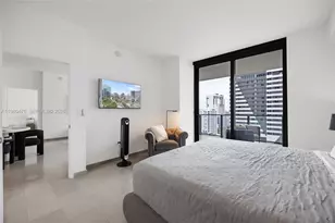 88 SW 7th St, Miami, FL 33130 - Photo 15