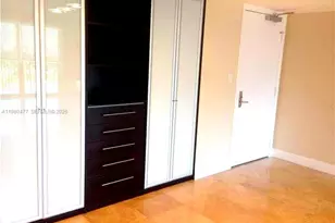 19900 E Country Club Dr, Aventura, FL 33180 - Photo 5