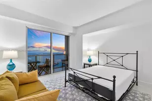 500 Brickell Ave, Miami, FL 33131 - Photo 15