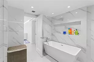 10205 Collins Ave, Bal Harbour, FL 33154 - Photo 33