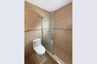 7792 W 29th Way #202, Hialeah, FL 33018 - Photo 7