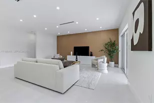 1840 NE 199th St, Miami, FL 33179 - Photo 7