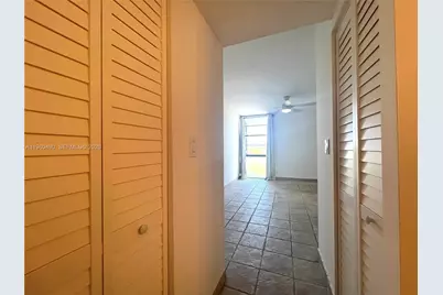 3475 N Country Club Dr #716, Aventura, FL 33180 - Photo 13