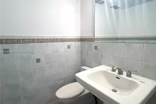 3475 N Country Club Dr, Aventura, FL 33180 - Photo 9