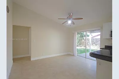 7525 SW 7th Pl #House, North Lauderdale, FL 33068 - Photo 11