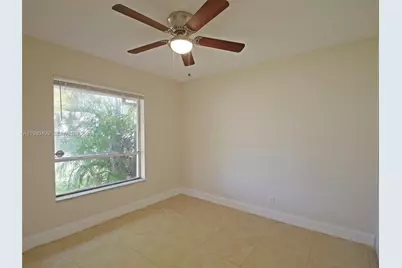 7525 SW 7th Pl #House, North Lauderdale, FL 33068 - Photo 15