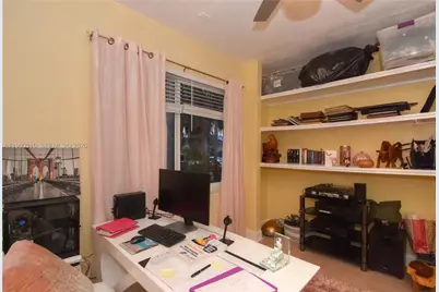 8733 NW 76th Dr, Tamarac, FL 33321 - Photo 27