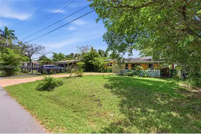 737 SW 2nd Ct, Hallandale Beach, FL 33009 - Photo 53