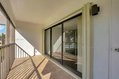 230 Lakeview Dr #206, Weston, FL 33326 - Photo 35