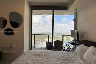 1000 Brickell Plaza, Miami, FL 33131 - Photo 21