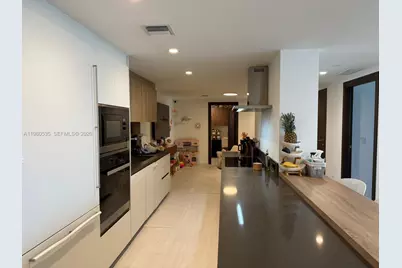 1000 Brickell Plaza #4506, Miami, FL 33131 - Photo 11