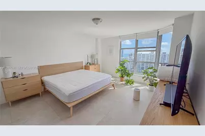 3530 Mystic Pointe Dr #LPH13, Aventura, FL 33180 - Photo 11