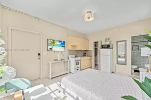 301 86th St, Miami Beach, FL 33141 - Photo 9