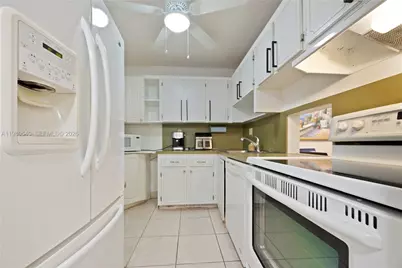 8260 SW 24th St #6110, North Lauderdale, FL 33068 - Photo 11