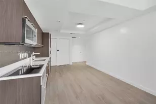 55 SW 9th St, Miami, FL 33130 - Photo 11