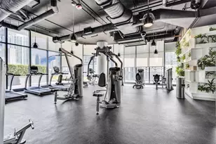 55 SW 9th St, Miami, FL 33130 - Photo 29