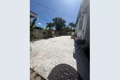 7900 SW 21st Ter, Miami, FL 33155 - Photo 9